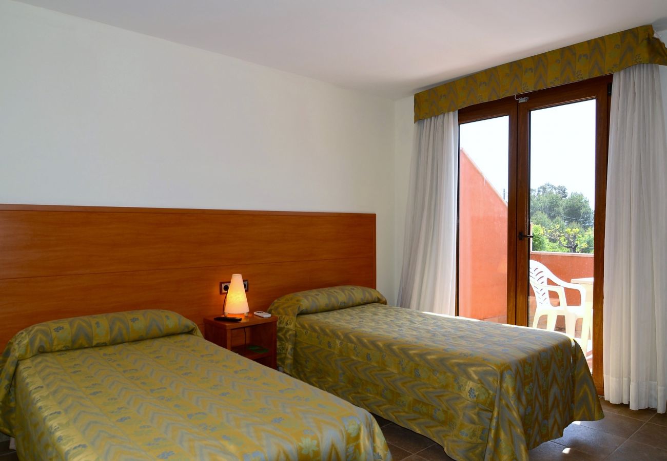 Apartment in Torroella de Montgri - HOSTAL LA GOLA APT. 3