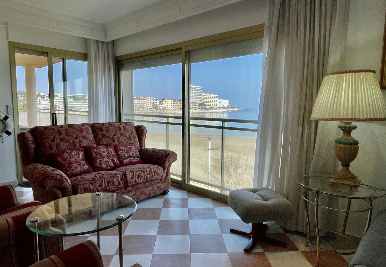 Apartment in L'Escala - MARGARIDA