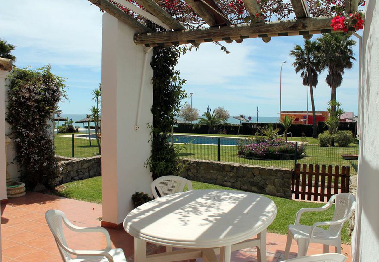 Apartment in Chiclana de la Frontera - R086 Rsd. Laja Bermeja Bajo