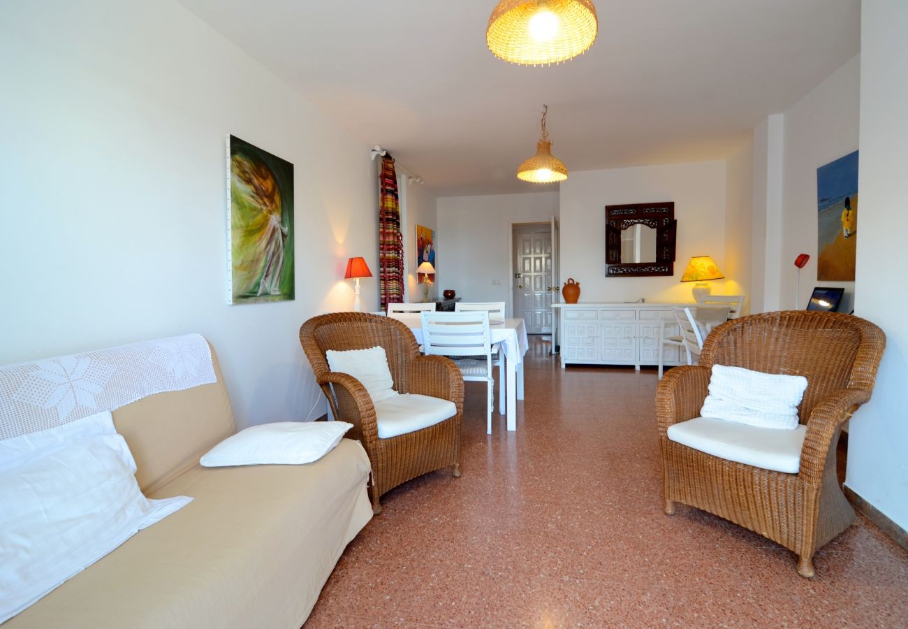 Apartment in Estartit - ROCAMAURA III 4-2