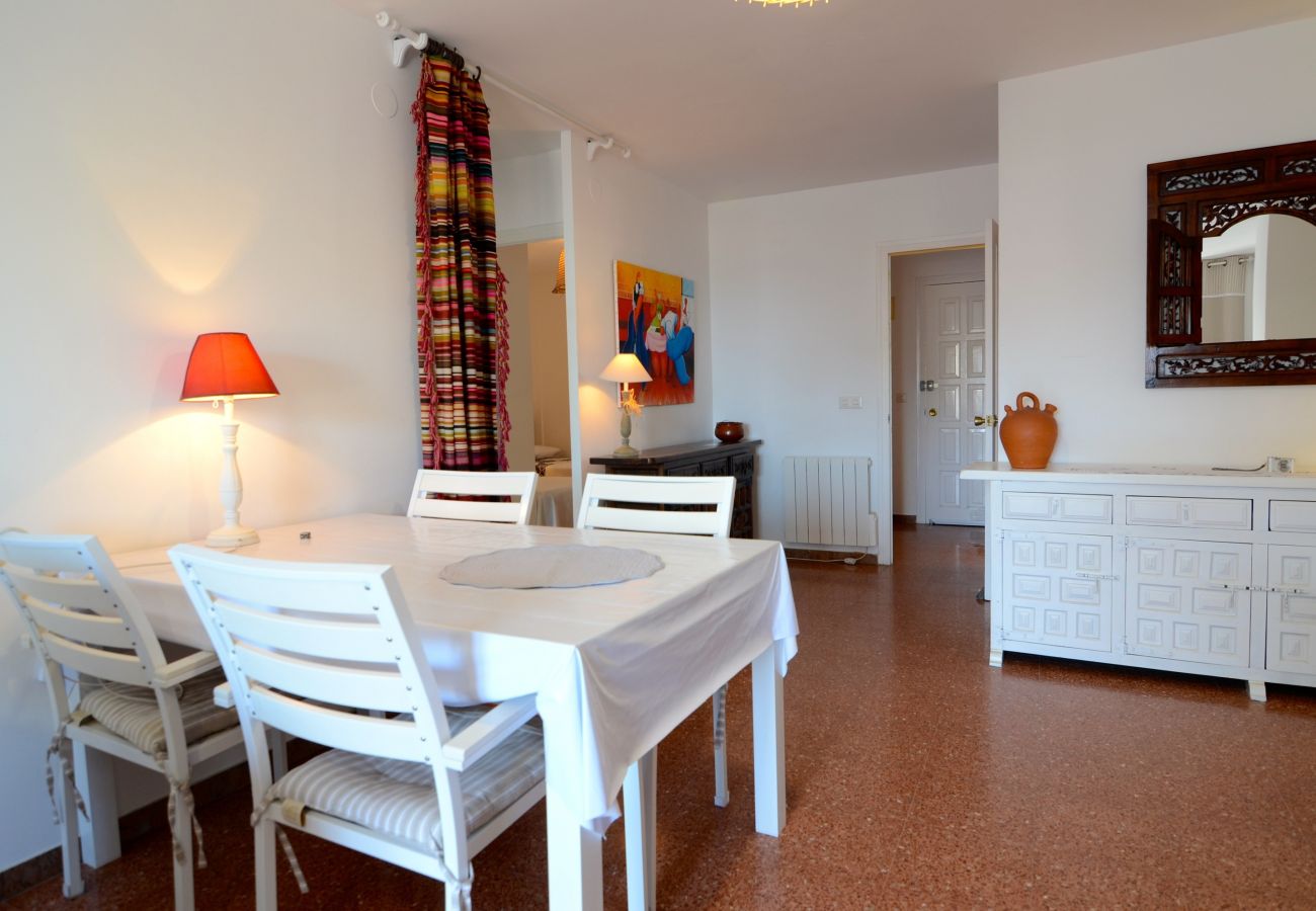 Apartment in Estartit - ROCAMAURA III 4-2