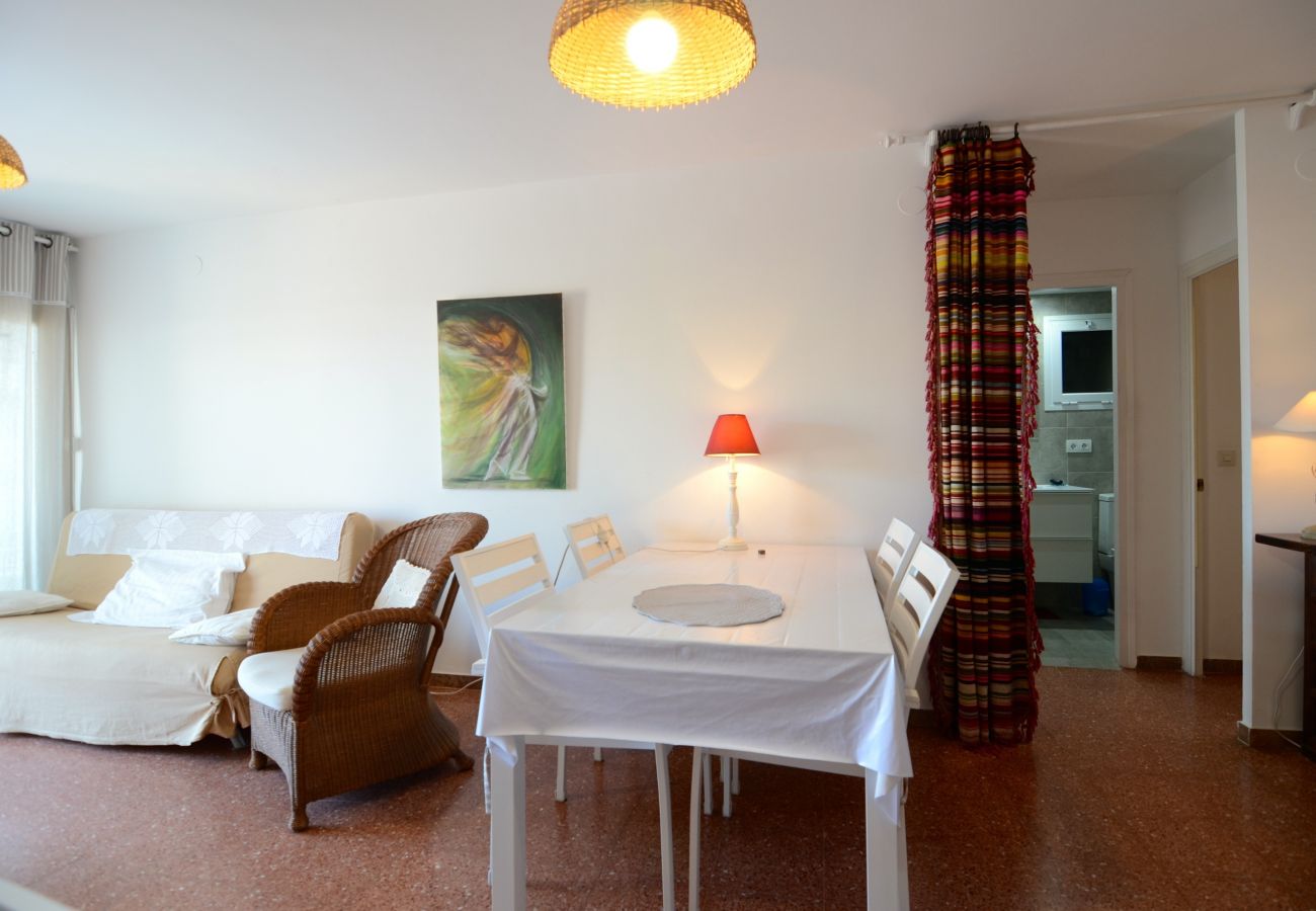 Apartment in Estartit - ROCAMAURA III 4-2