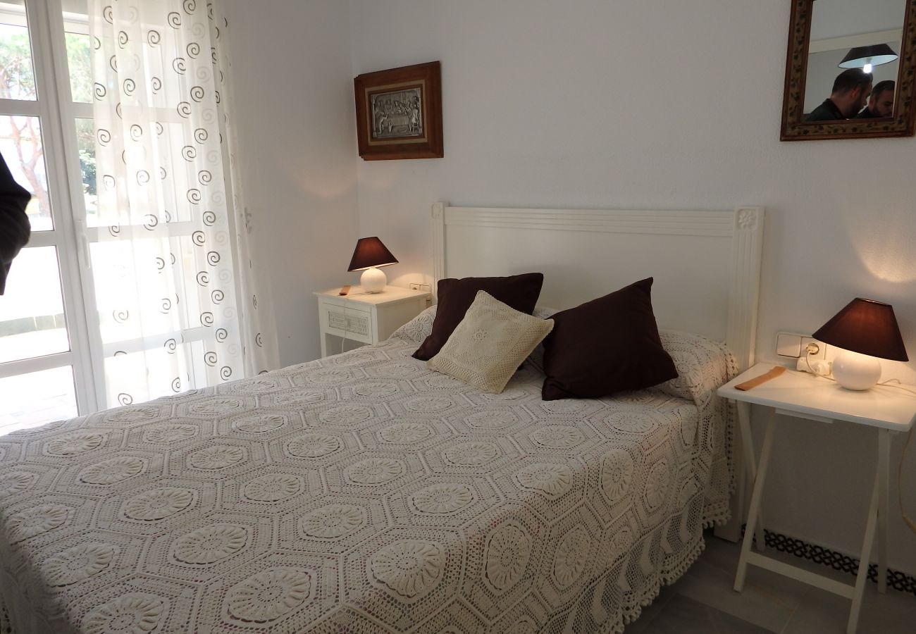 Apartment in Chiclana de la Frontera - R308 Apartamento Residencial Pueblo Marinero