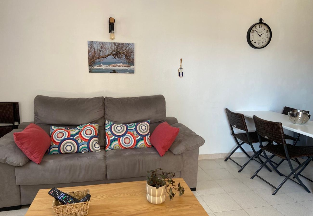 Apartment in L'Escala - CALA MONTGO 15 AC