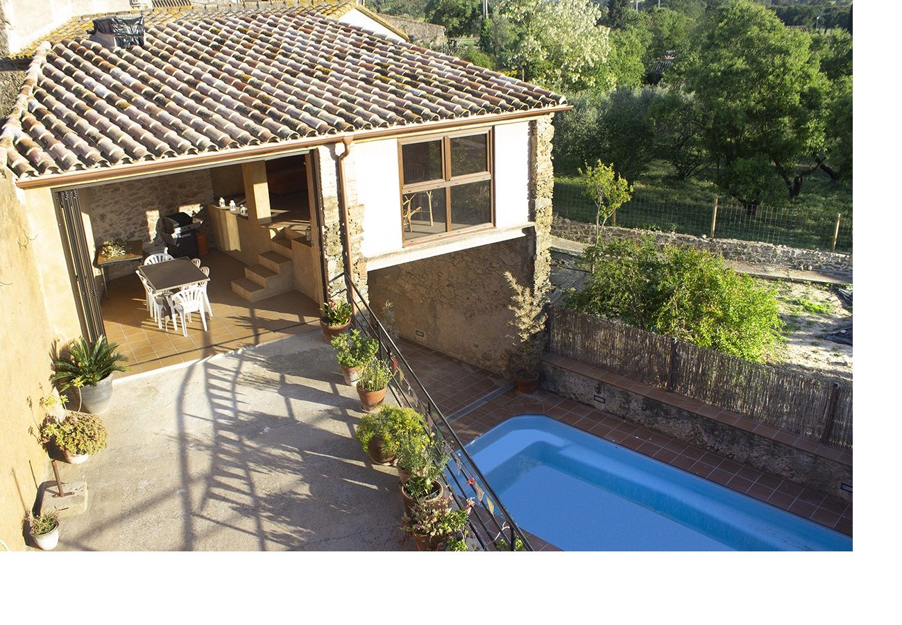 Cottage in Ullastret - CASA CARINA