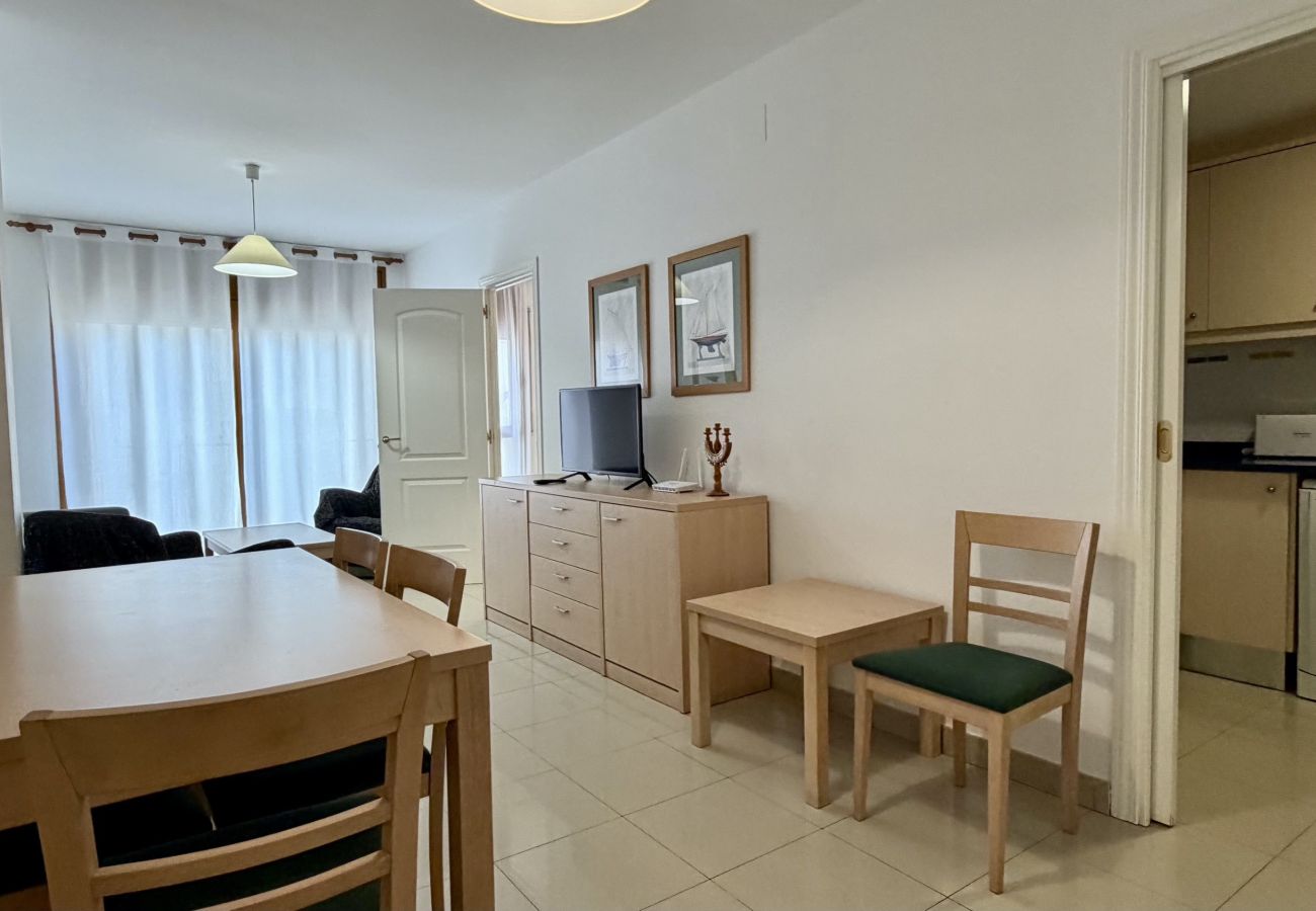 Apartment in L'Escala - MESTRAL 1.4