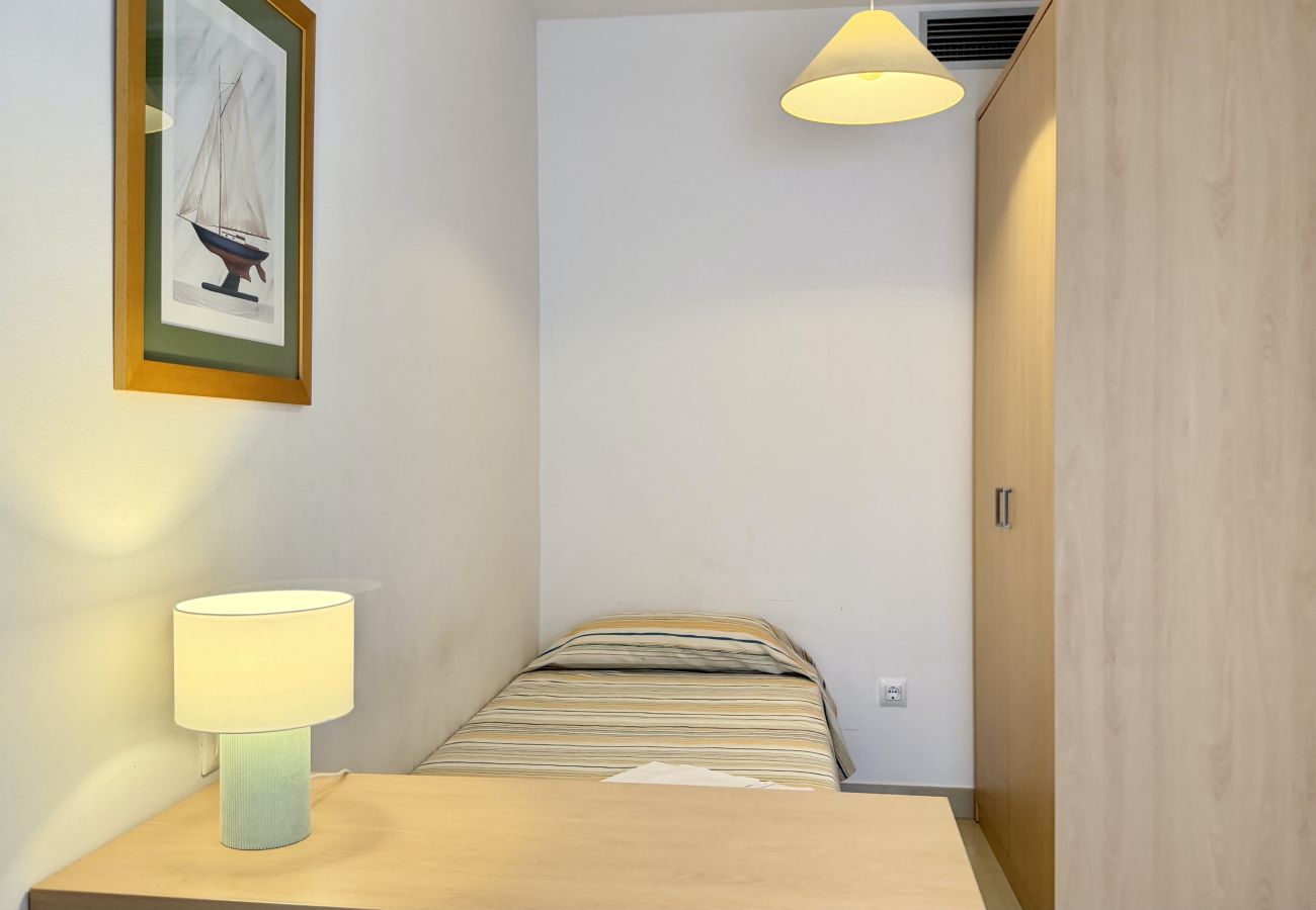 Apartment in L'Escala - MESTRAL 1.4