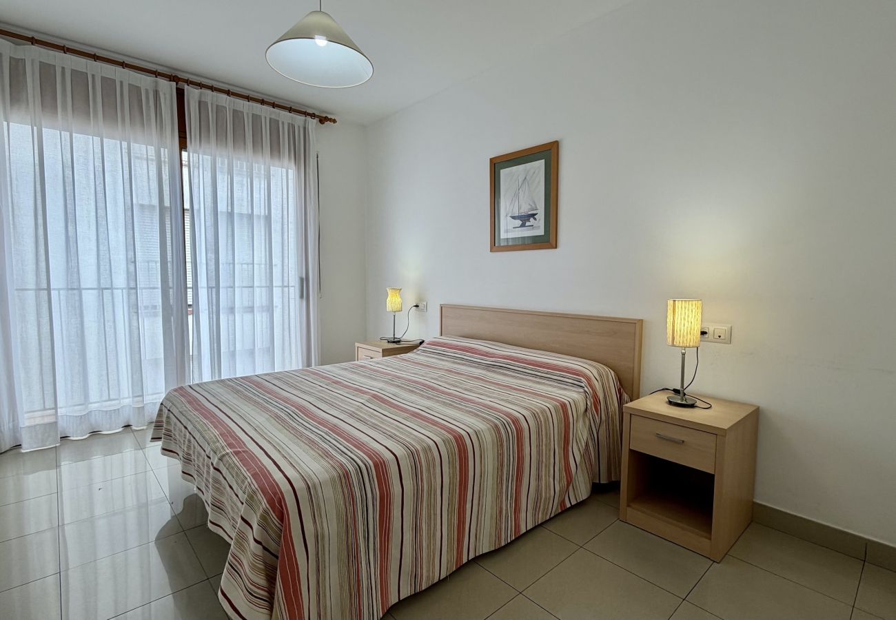 Apartment in L'Escala - MESTRAL 2.5