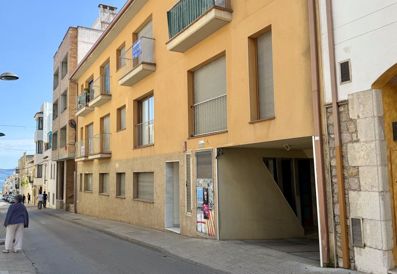 Apartment in L'Escala - MESTRAL 2.5