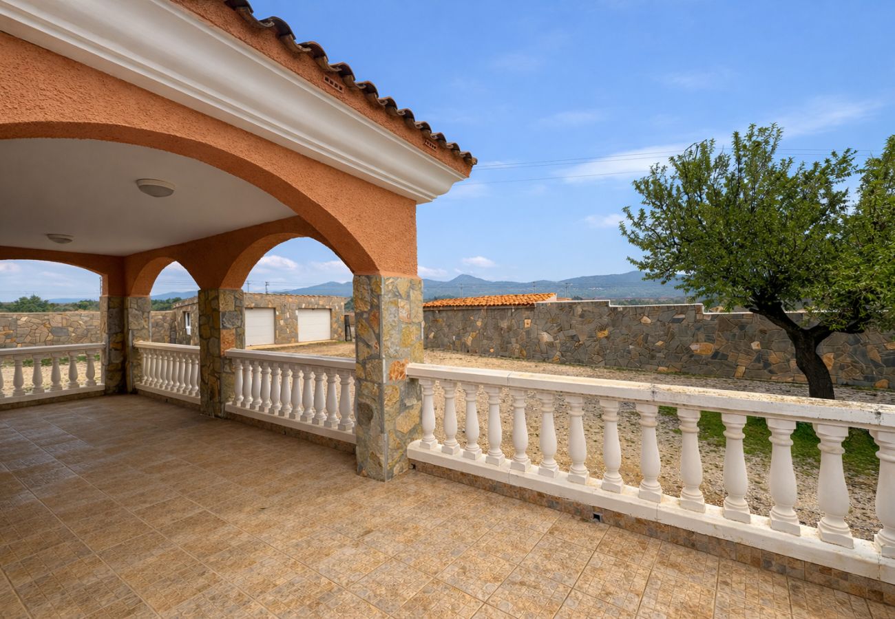 Villa in Alcocebre / Alcossebre - Villa con Piscina Privada y 2.000m² de Jardín