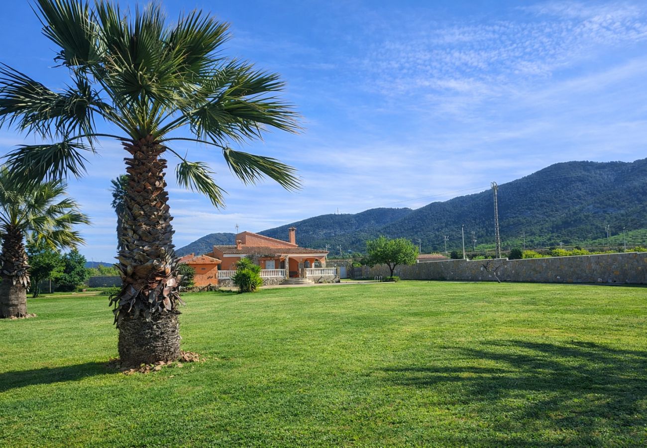 Villa in Alcocebre / Alcossebre - Villa con Piscina Privada y 2.000m² de Jardín