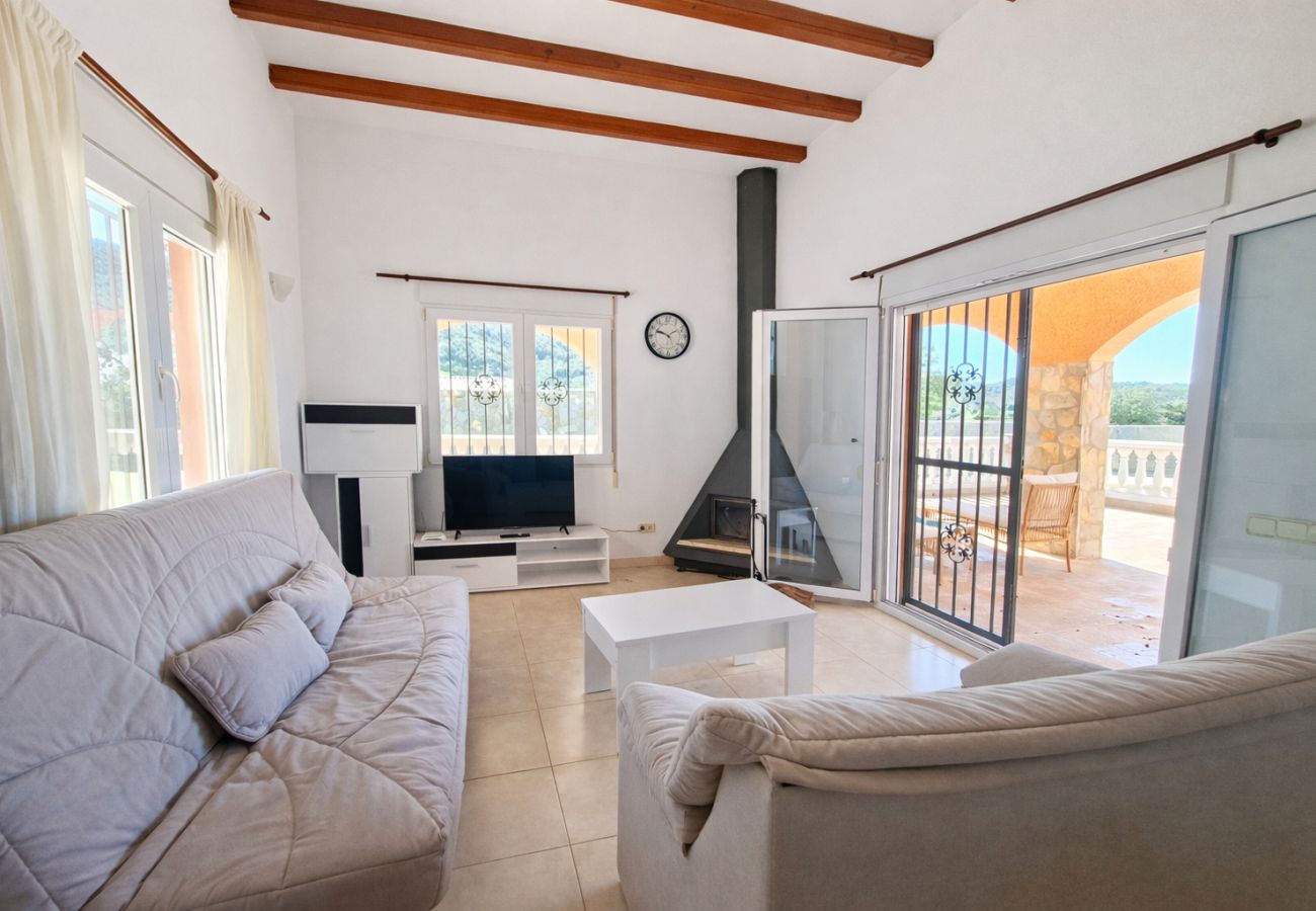 Villa in Alcocebre / Alcossebre - Villa con Piscina Privada y 2.000m² de Jardín