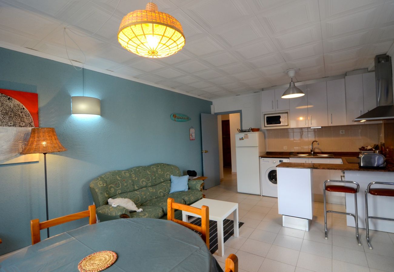 Apartment in L'Escala - CALA MONTGO 17 A.C