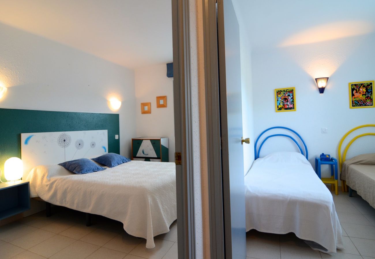 Apartment in L'Escala - CALA MONTGO 17 A.C