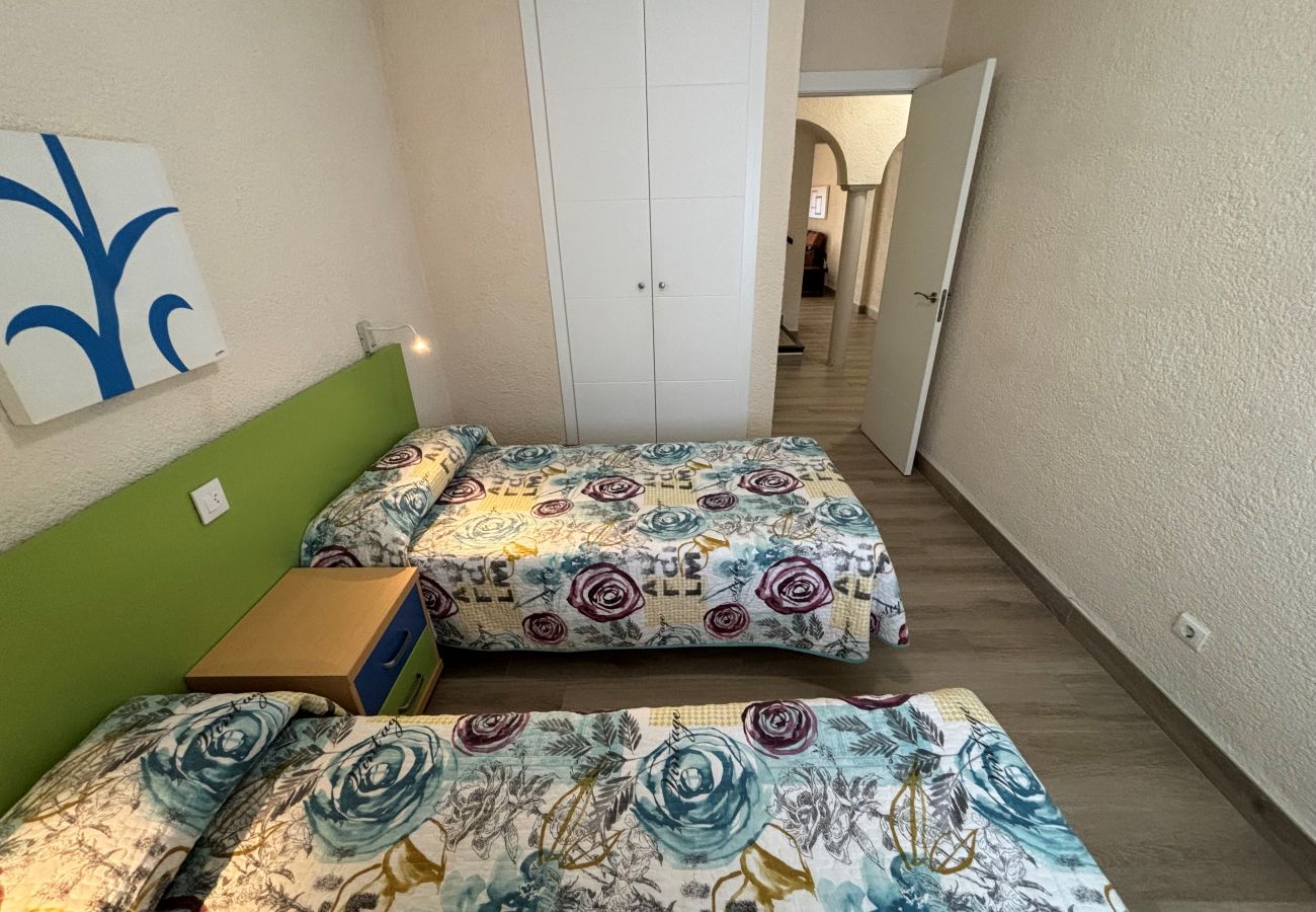 Apartment in Denia - RETIRO PARK II 42A*