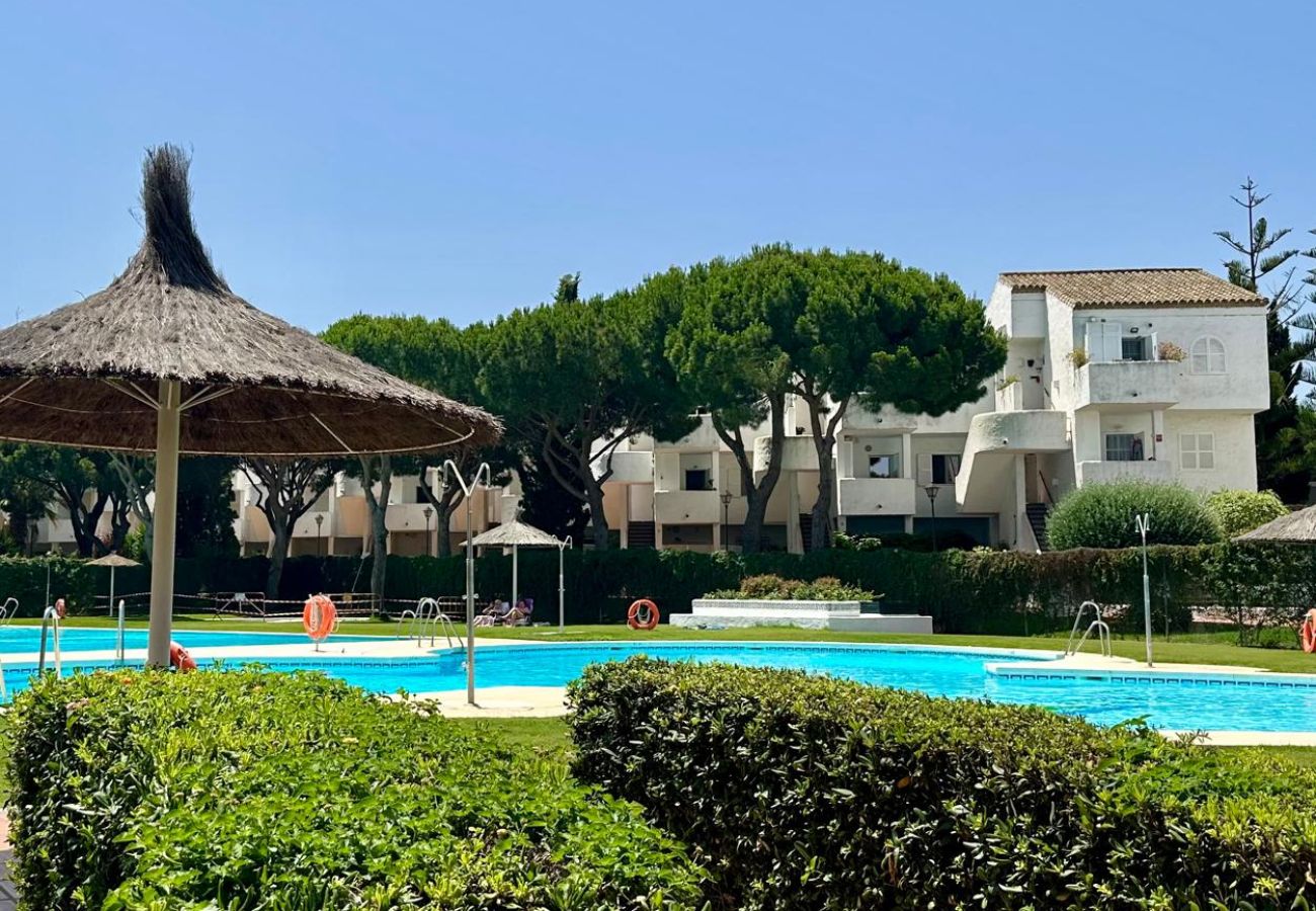 Apartment in Chiclana de la Frontera - PUNTO MÁGICO-Pueblo Marinero R029