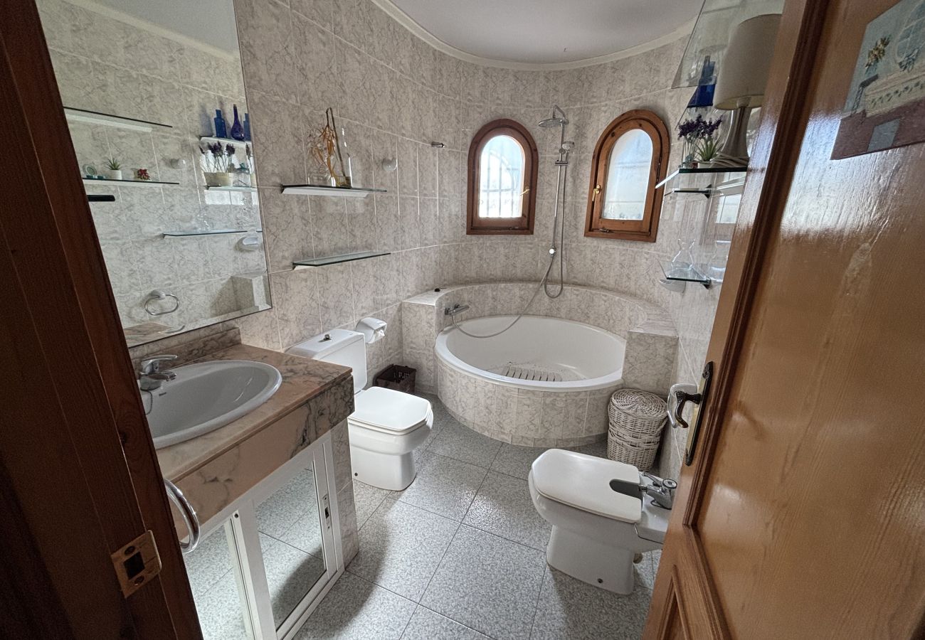 Apartment in Denia - TORRE ALMADRAVA 13A