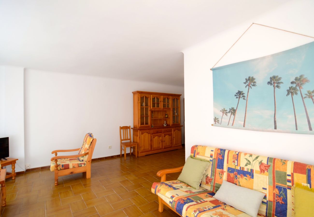 Apartment in L'Escala - PUIG SUREDA 13 2-B