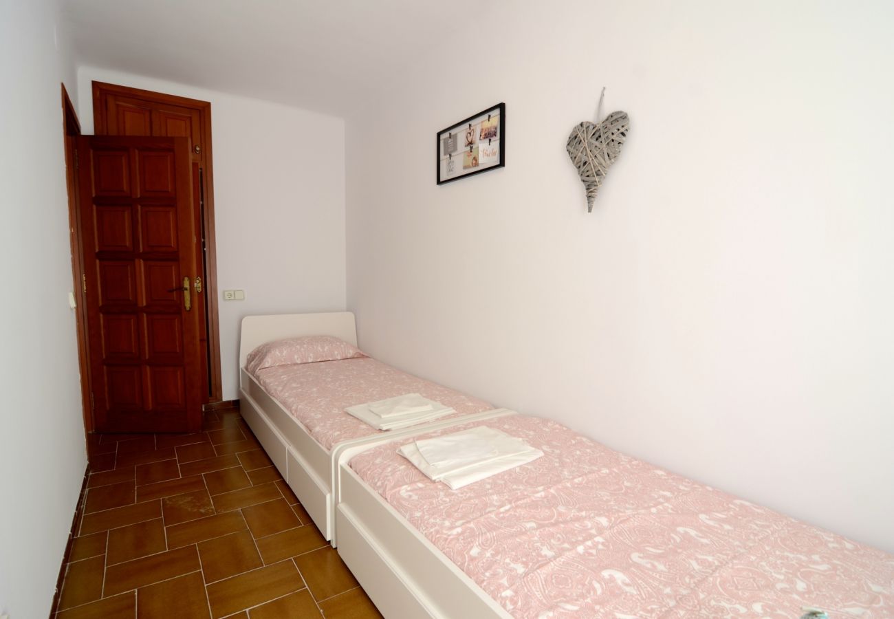 Apartment in L'Escala - PUIG SUREDA 13 2-B