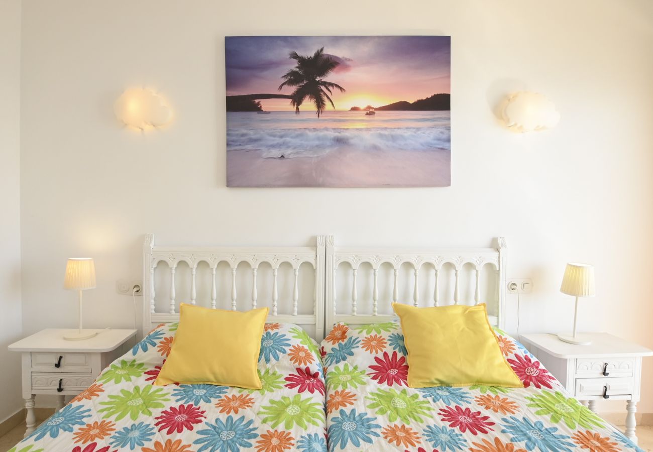 Apartment in Calpe / Calp - A43 EDIFICIO OCEANIC 6º 608