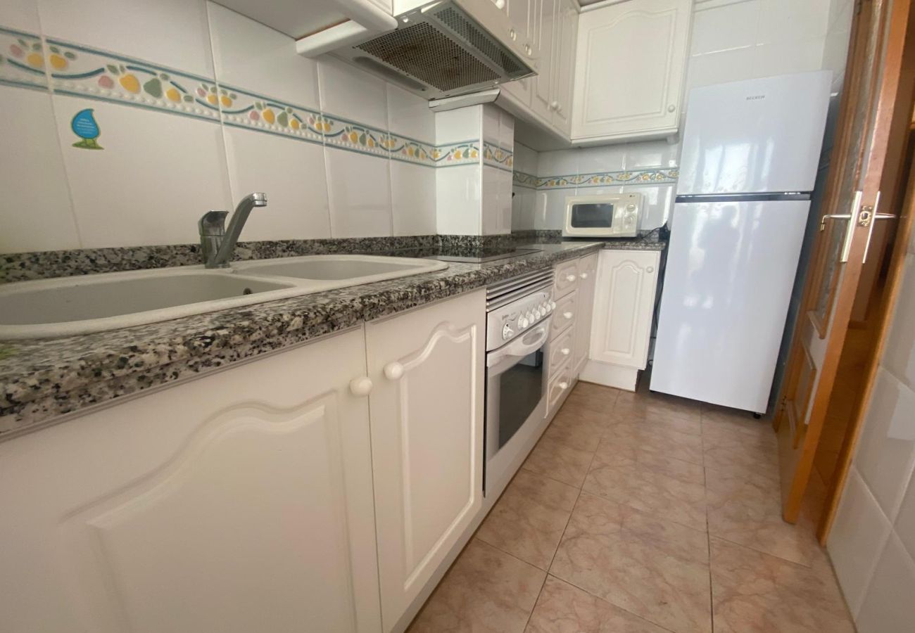 Apartment in Playa Xeraco - 4.Parquemar III-IV bl.I esc.C 1º pta.1