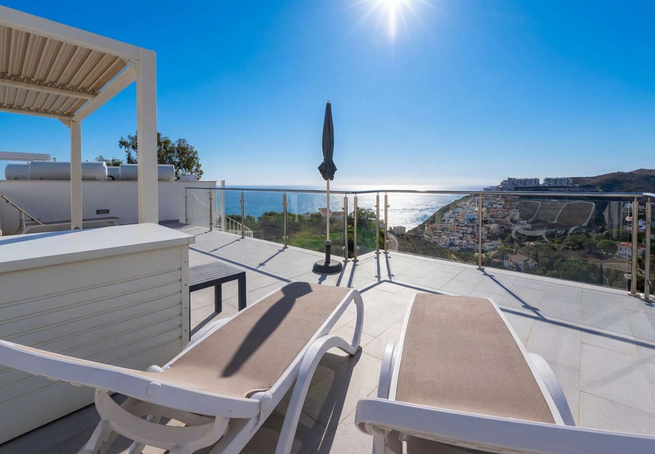 Apartment in Nerja - Penthouse Balcon del Mar 124 by Casasol