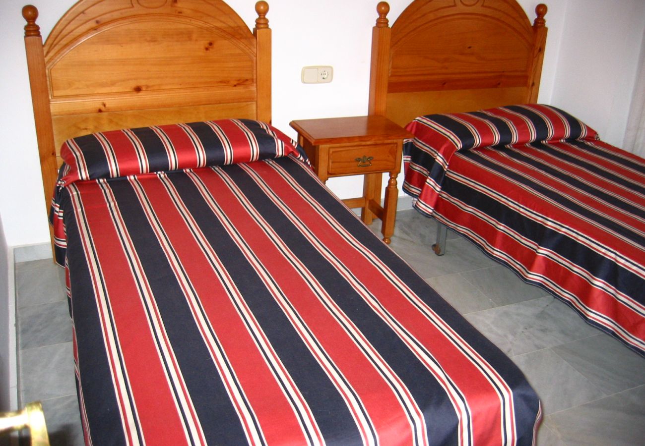 Apartment in Playa Xeraco - 4.Canal Salinas Esc. II bajo pta. 1