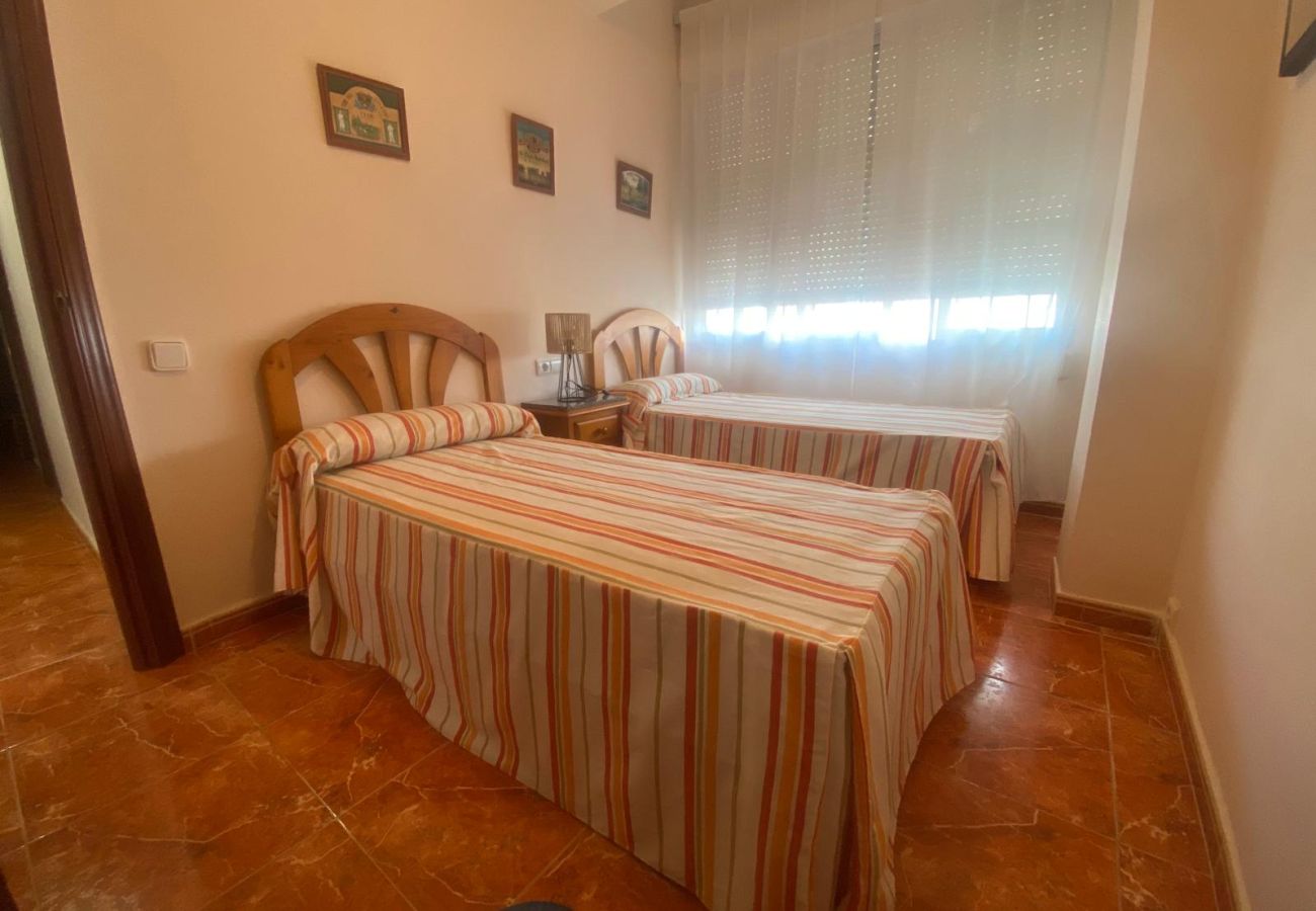 Apartment in Playa Xeraco - 4.Avda La Mota 10 1ºB izda.