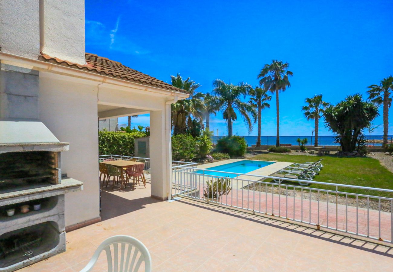 Villa in Cambrils - VILLA ACACIAS