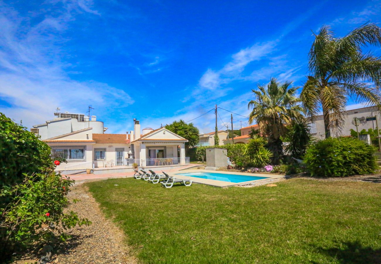 Villa in Cambrils - VILLA ACACIAS