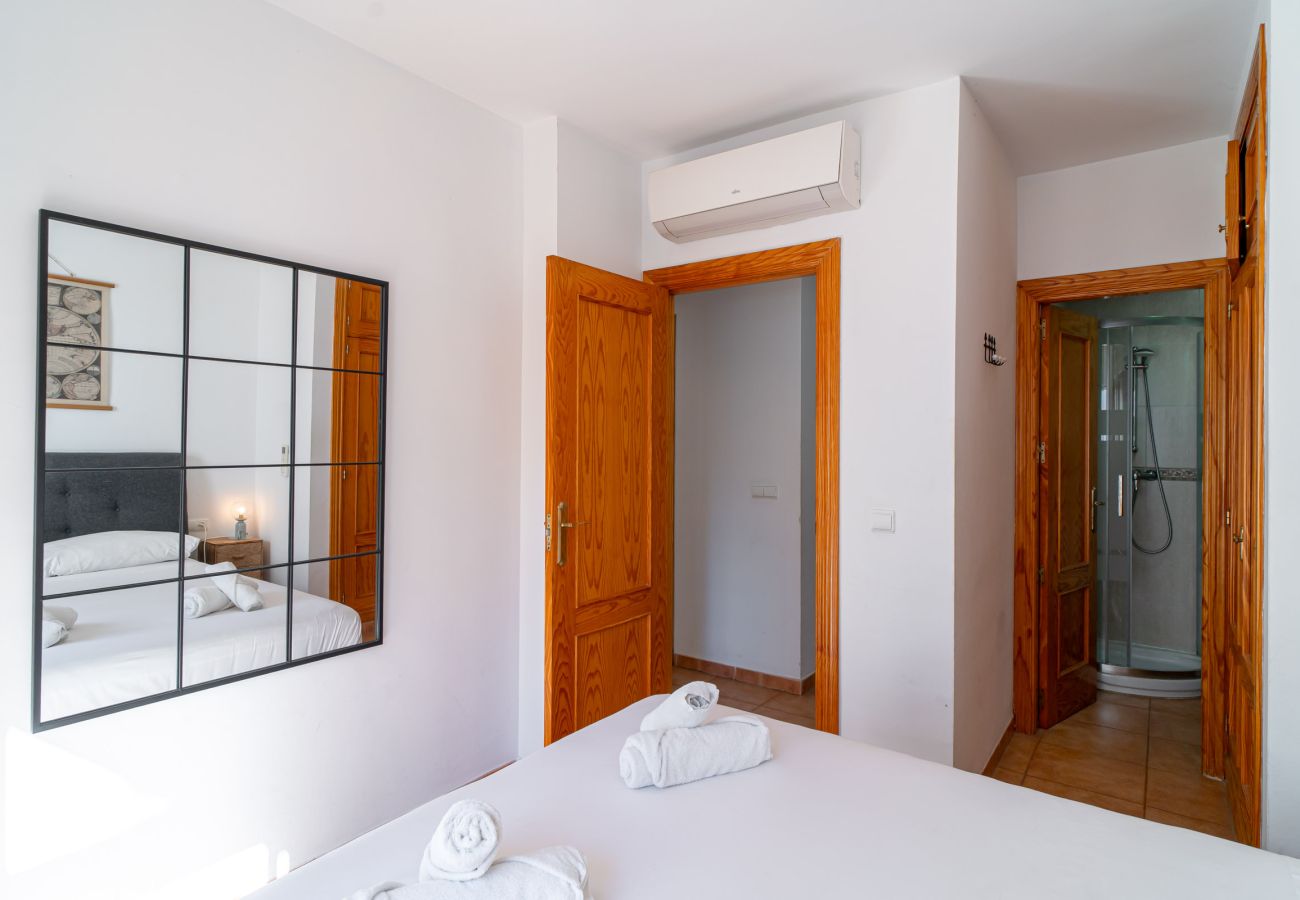 Apartment in Nerja - Azahara En Suite by Casasol