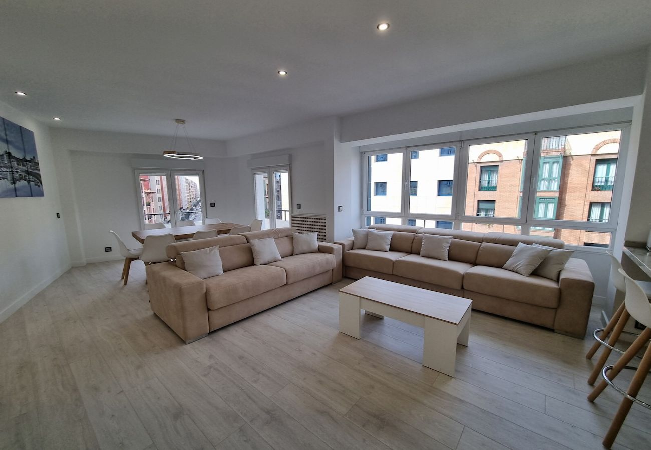 Apartment in Gijón - 131A - Espectacular apartamento 8 personas