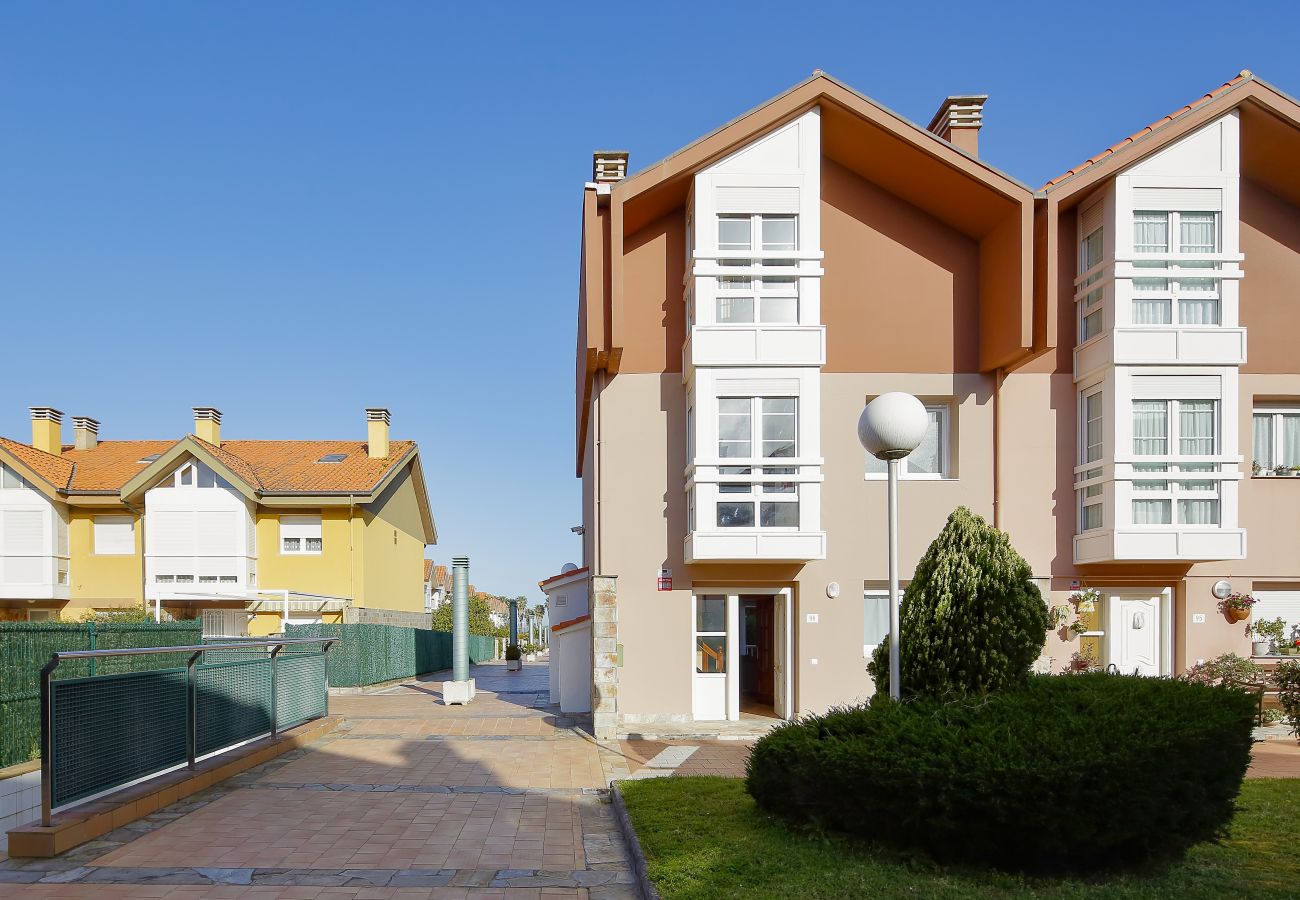 Townhouse in Gijón - 158A Triplex Rinconin con piscina