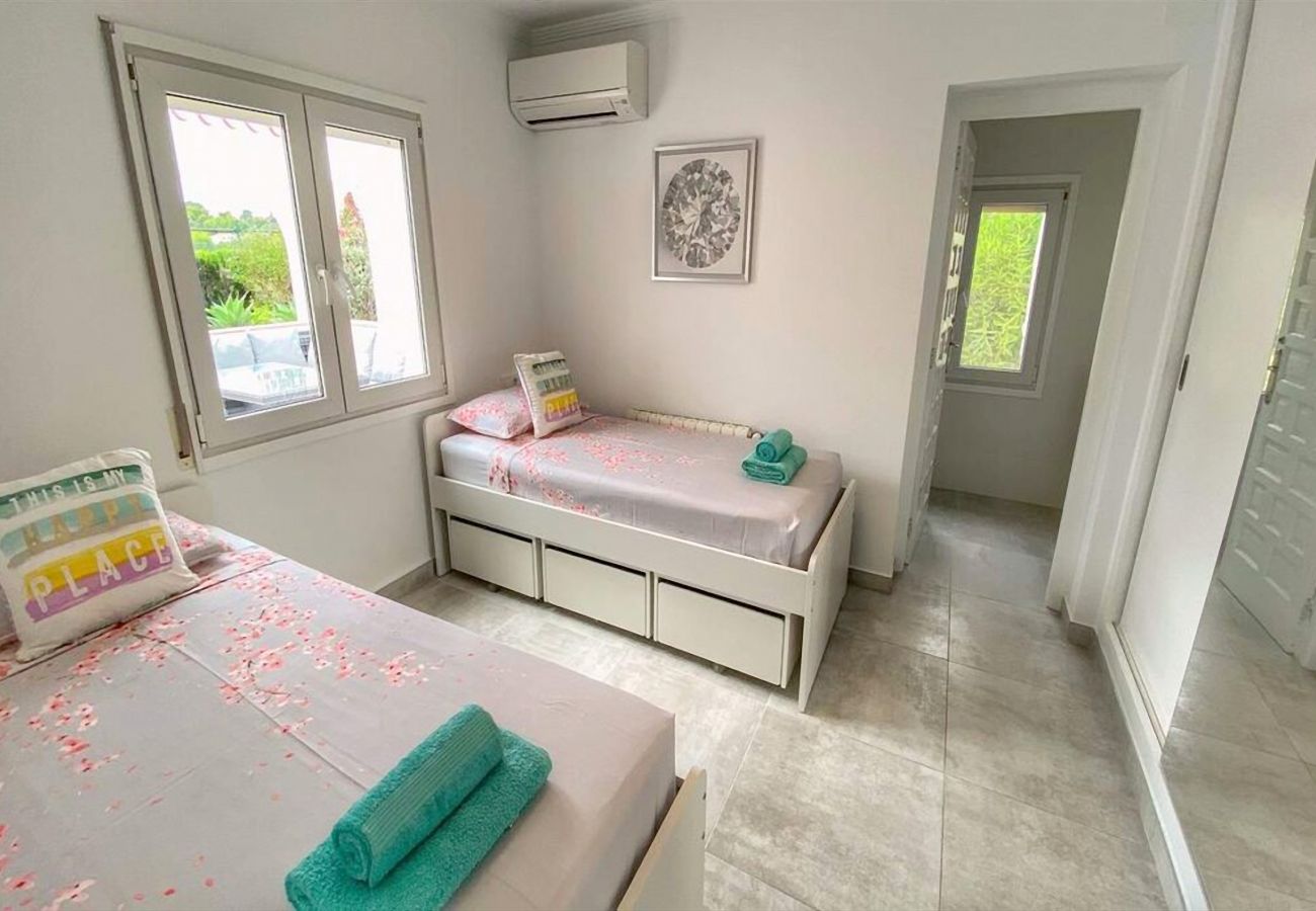 Chalet in Javea - Casa Costa Nova Javea - 5042