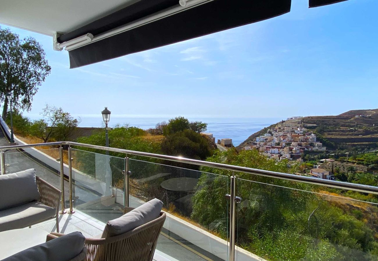 Terrace with outdoor seating and sea views in Balcón del Mar, Nerja.