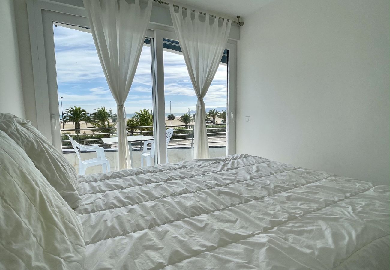 Apartment in Estartit - CATALONIA 1-7