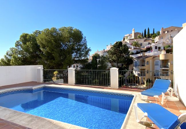 Villa/Dettached house in Nerja - Villa Lucena Private Pool by Casasol