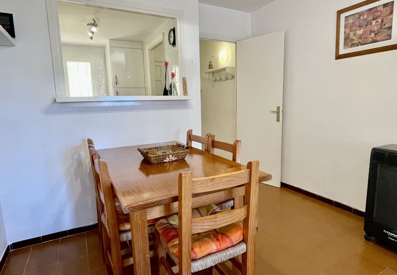Apartment in L'Escala - ELS AMARRES 1-1