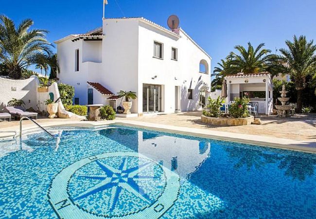 Villa/Dettached house in Calpe - AT352 VILLA EL BARCO