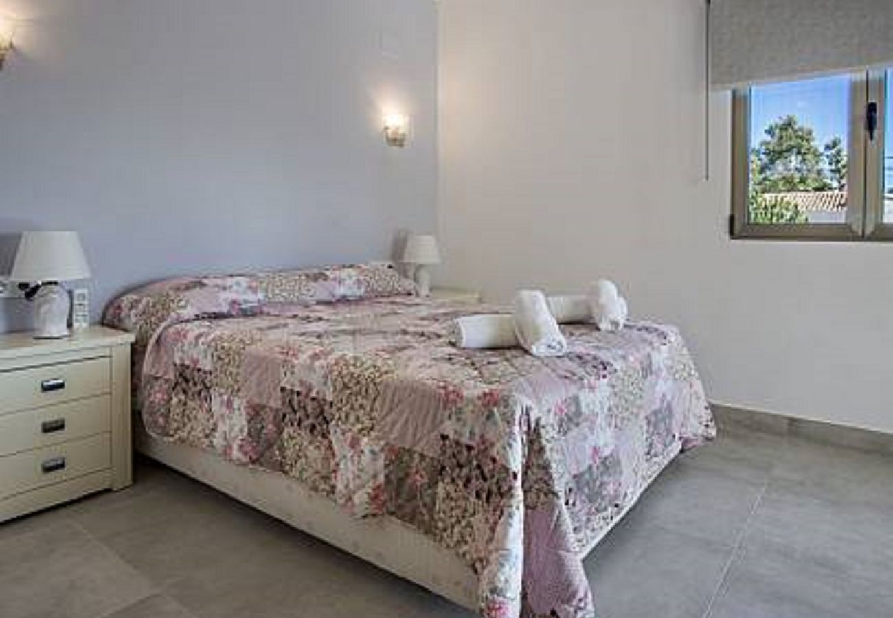 Villa in Calpe / Calp - AT352 VILLA EL BARCO
