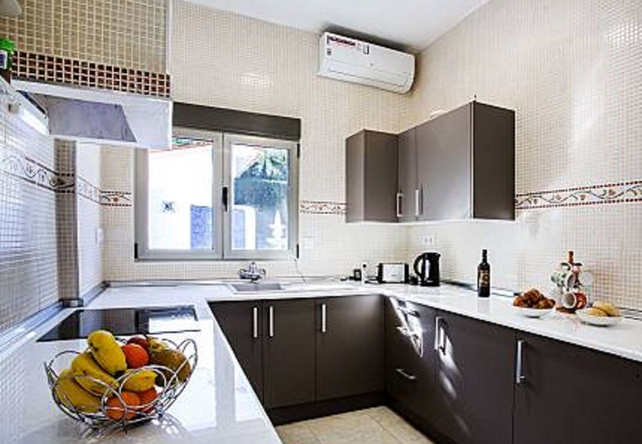 Villa in Calpe / Calp - AT352 VILLA EL BARCO