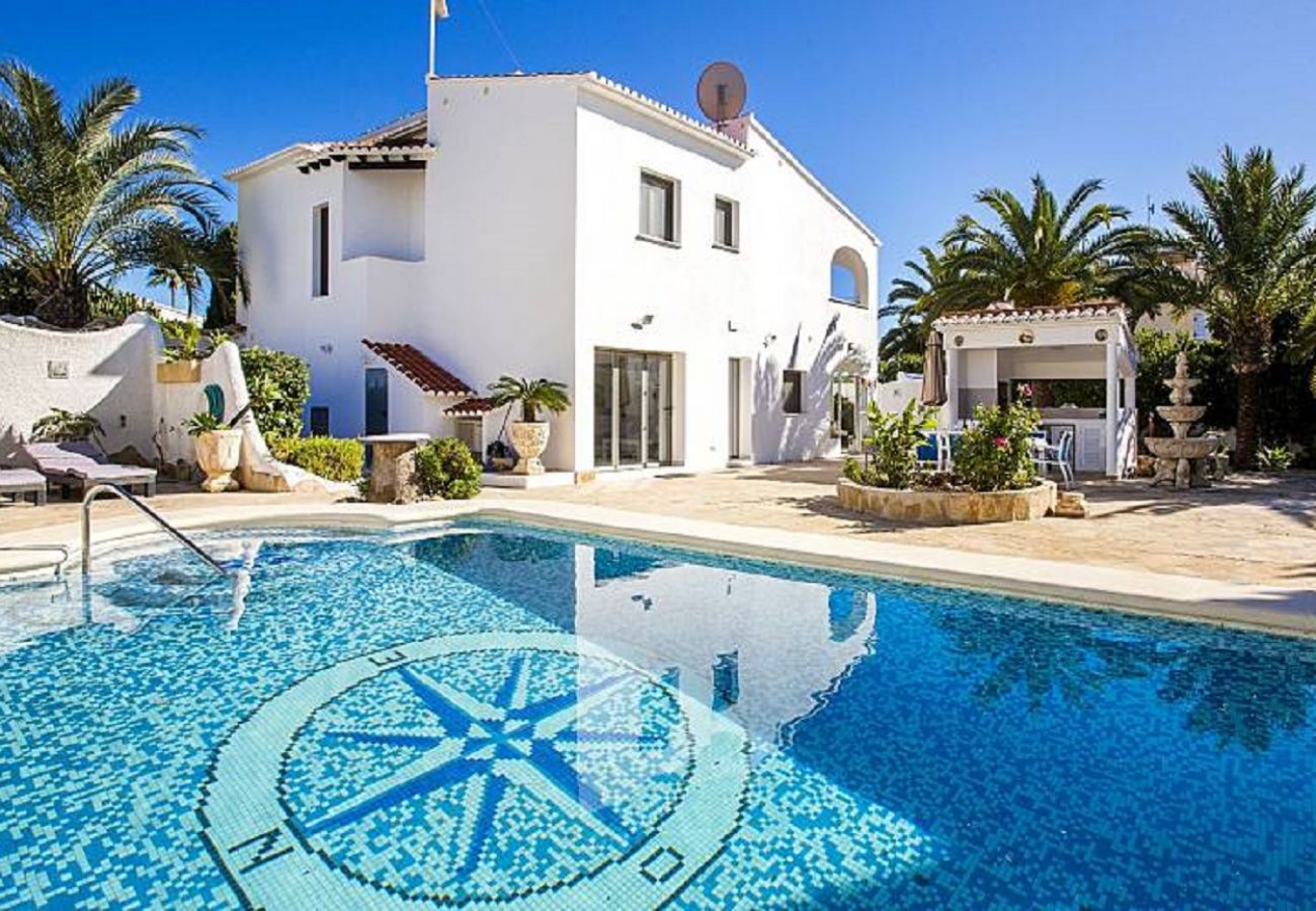 Villa in Calpe / Calp - AT352 VILLA EL BARCO