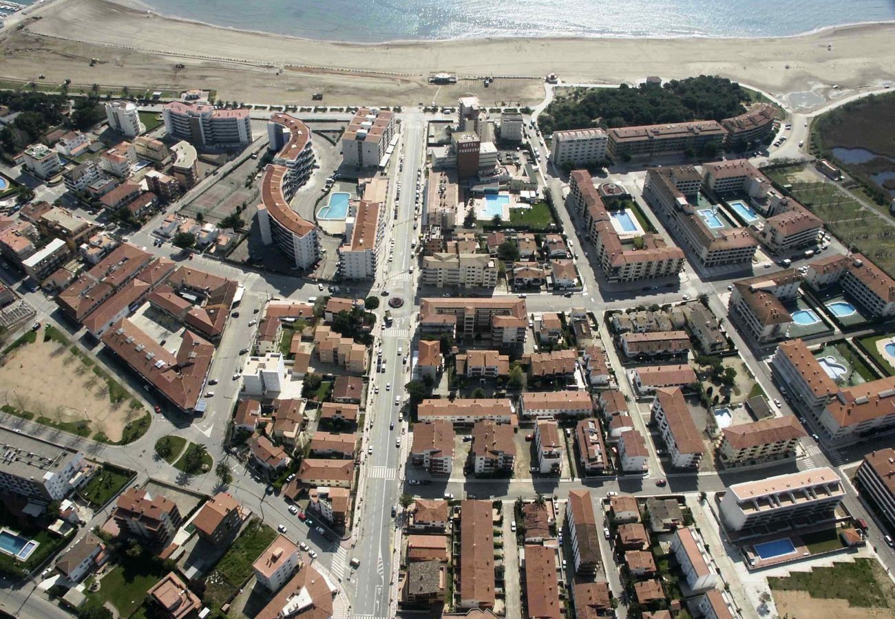 Apartment in Estartit - ROCAMAURA I A 2-2