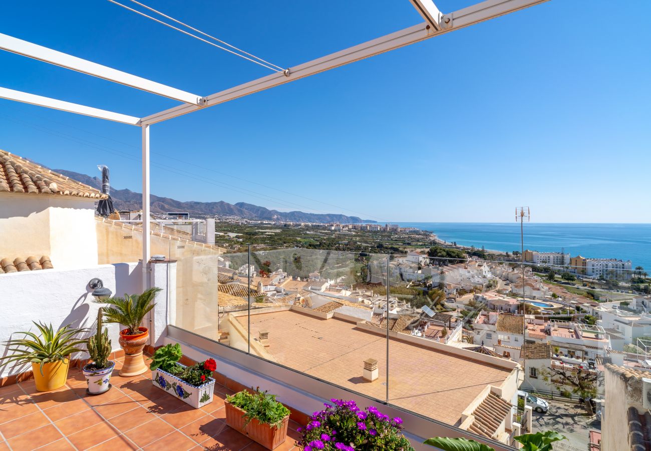 House in Nerja - Villa Seaview Punta Lara by Casasol