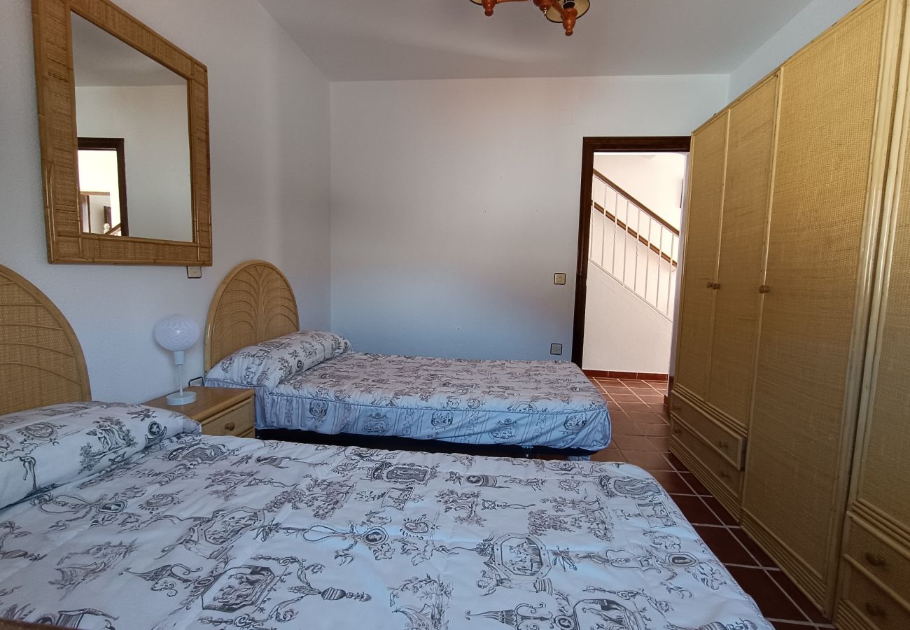Chalet in Chiclana de la Frontera - R087 Chalet Augusta Emérita