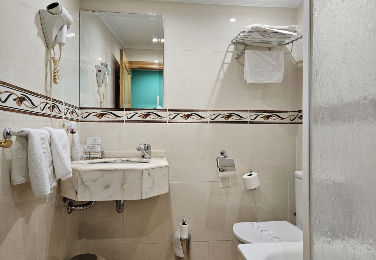 Rent by room in Mieres - 26A03 Hotel Montaña Casa Migio