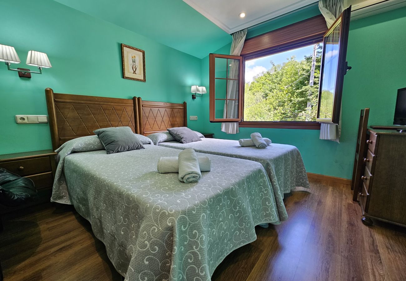 Rent by room in Mieres - 26A03 Hotel Montaña Casa Migio