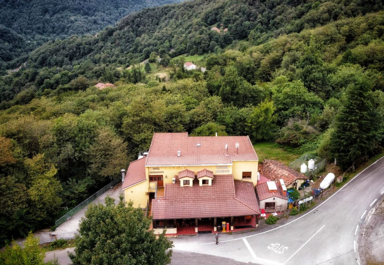 Rent by room in Mieres - 26A03 Hotel Montaña Casa Migio