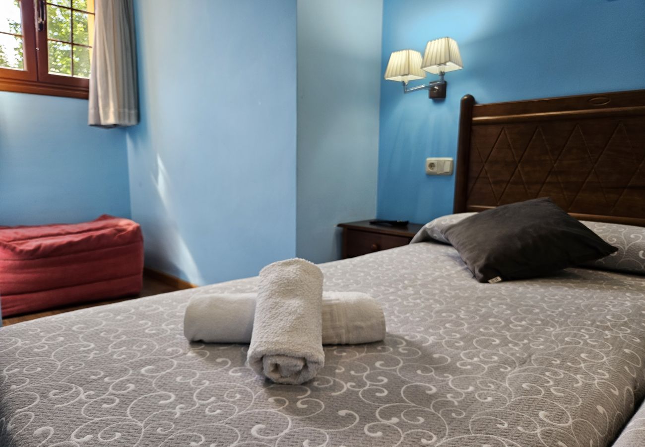 Rent by room in Mieres - 26A05 Hotel Montaña Casa Migio