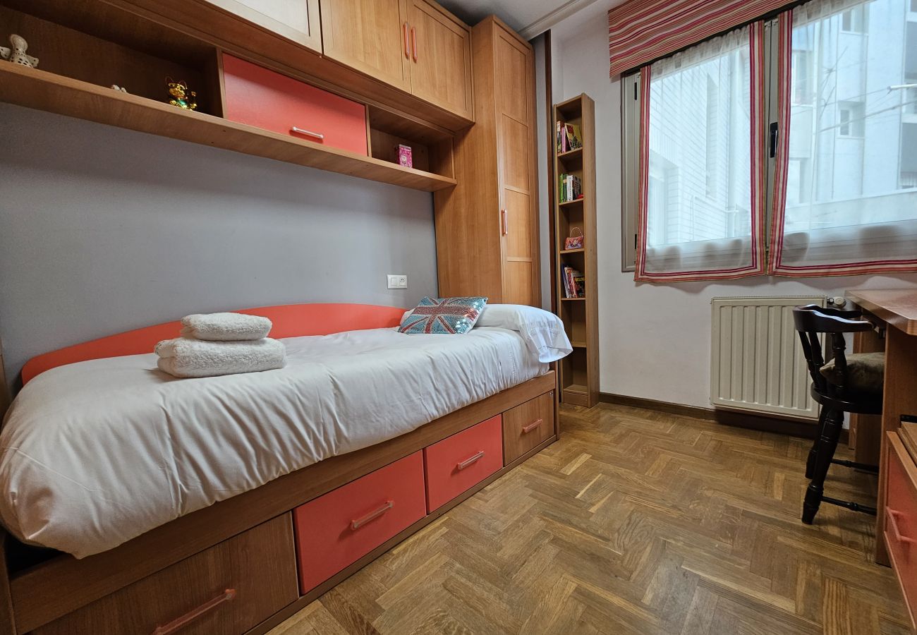 Apartment in Gijón - 1A109 Manual de los sueños
